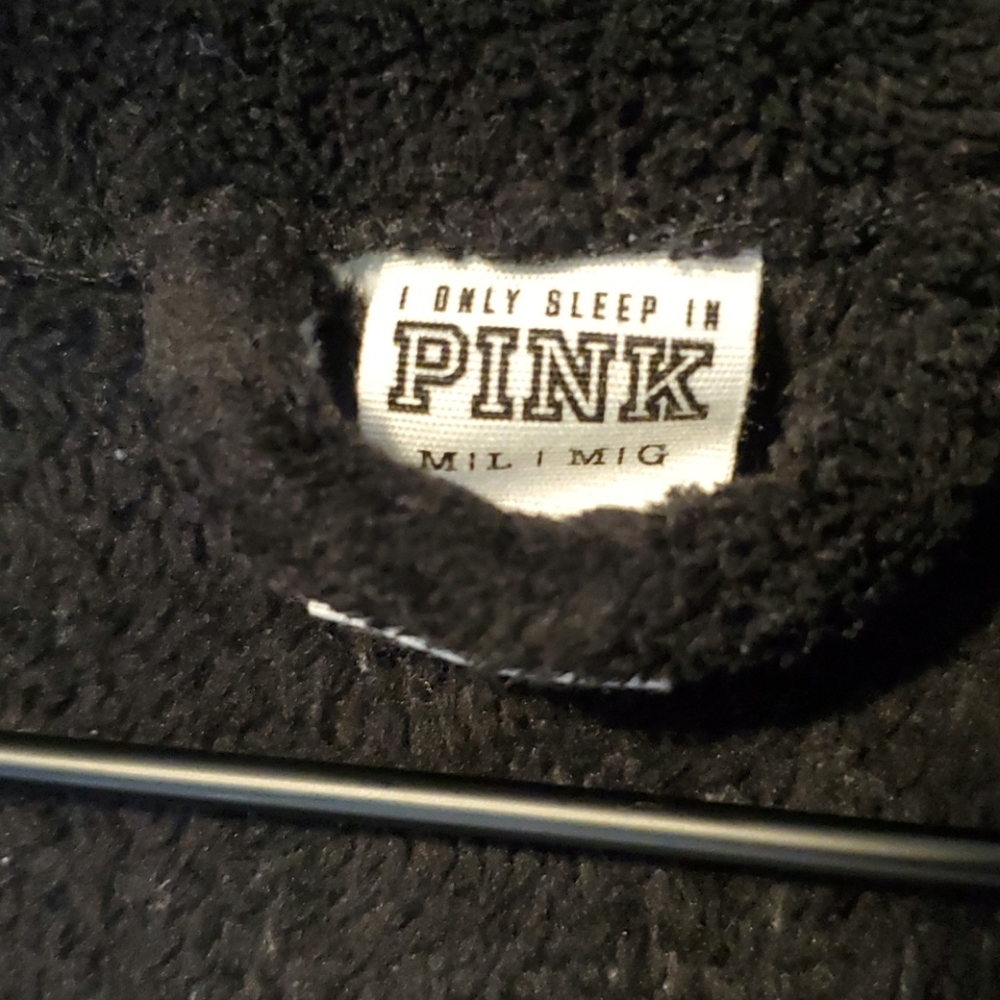 Victoria's Secret PINK robe - Picture 3 of 3